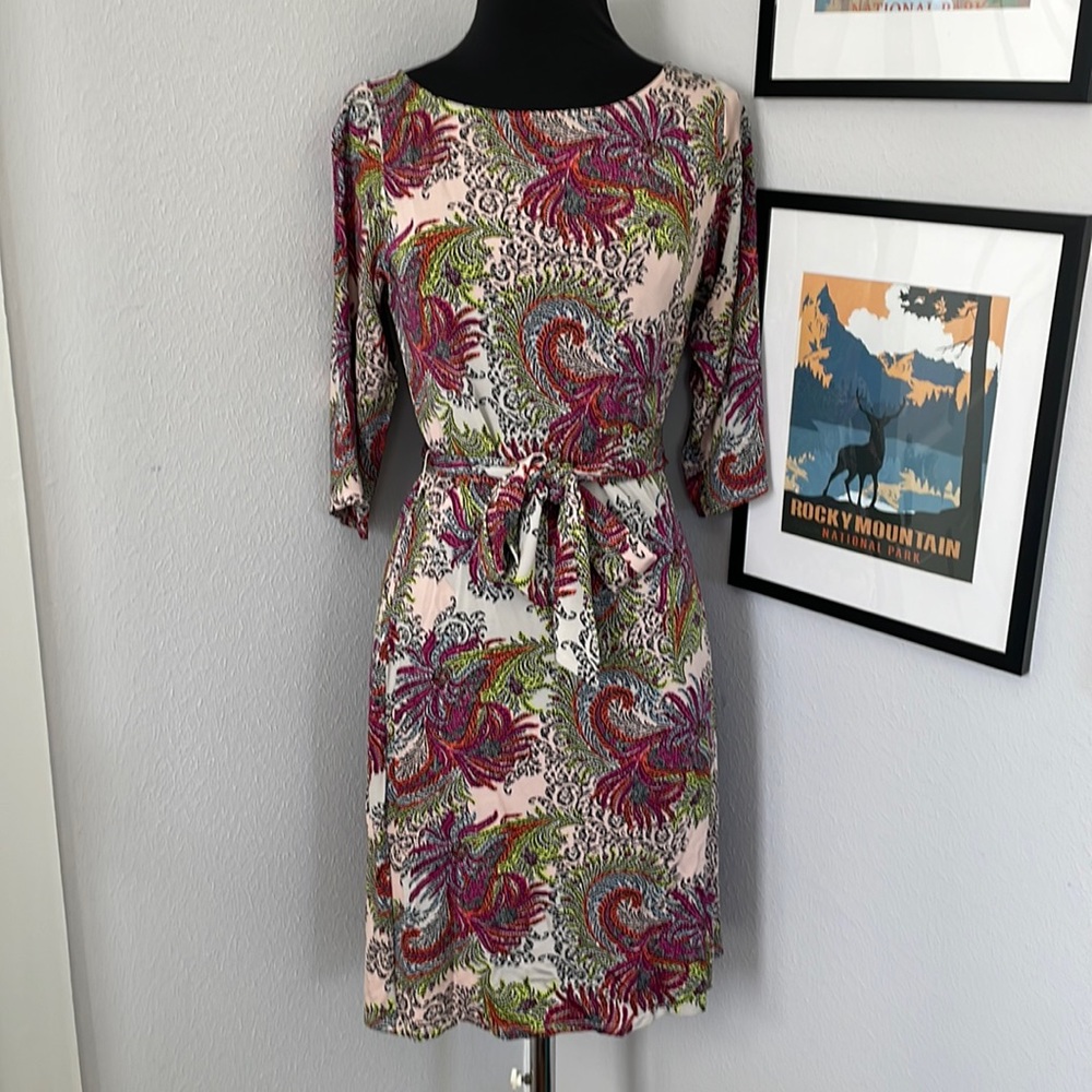 Leota tie waist dress size small